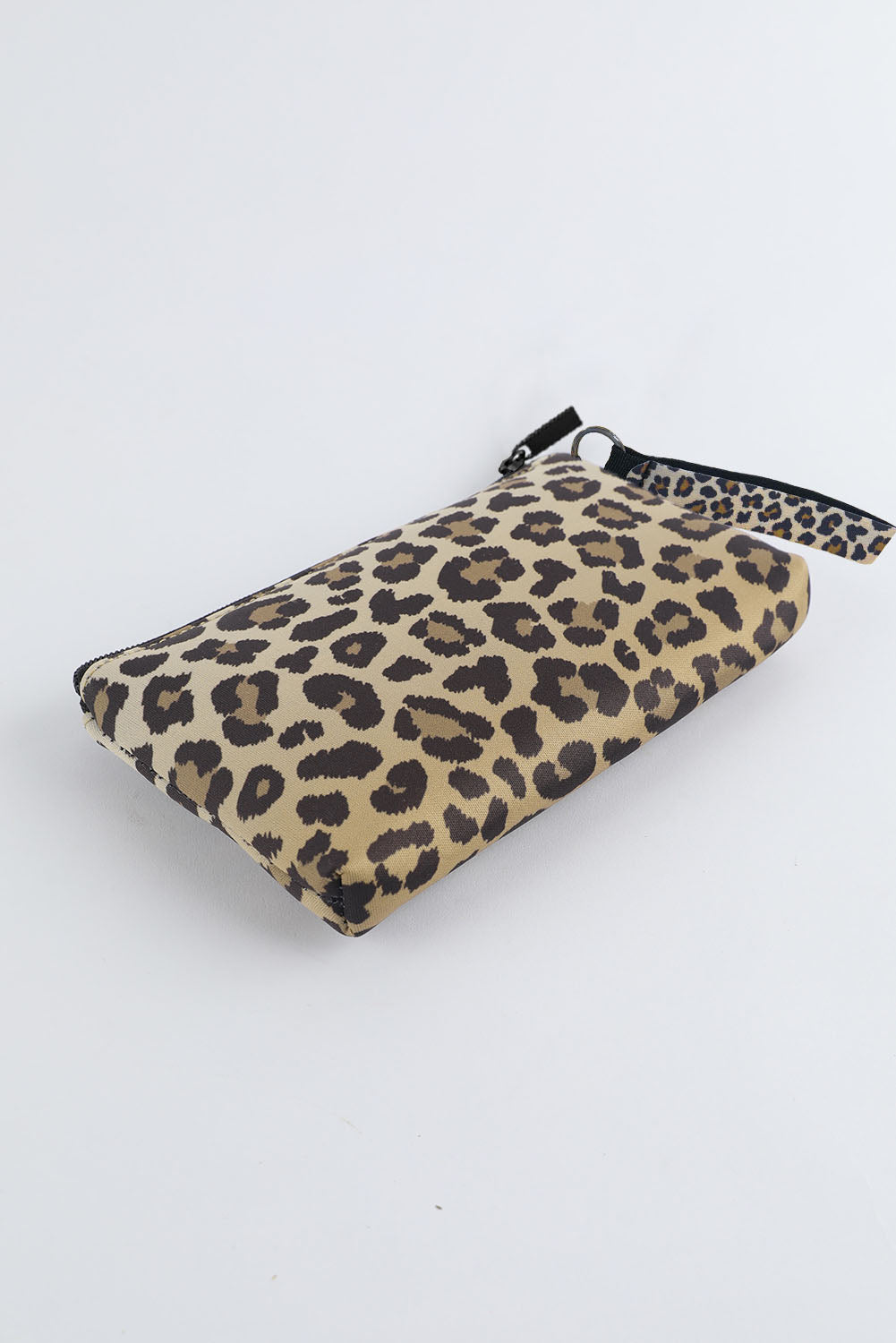 Cheetah Print Zip Closure Mini Wristlet Purse