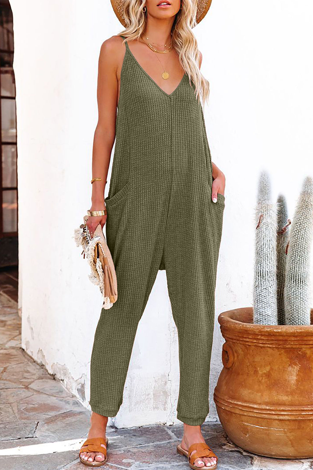 Gray Casual Textured Sleeveless V-Neck Pocketed Jumpsuit