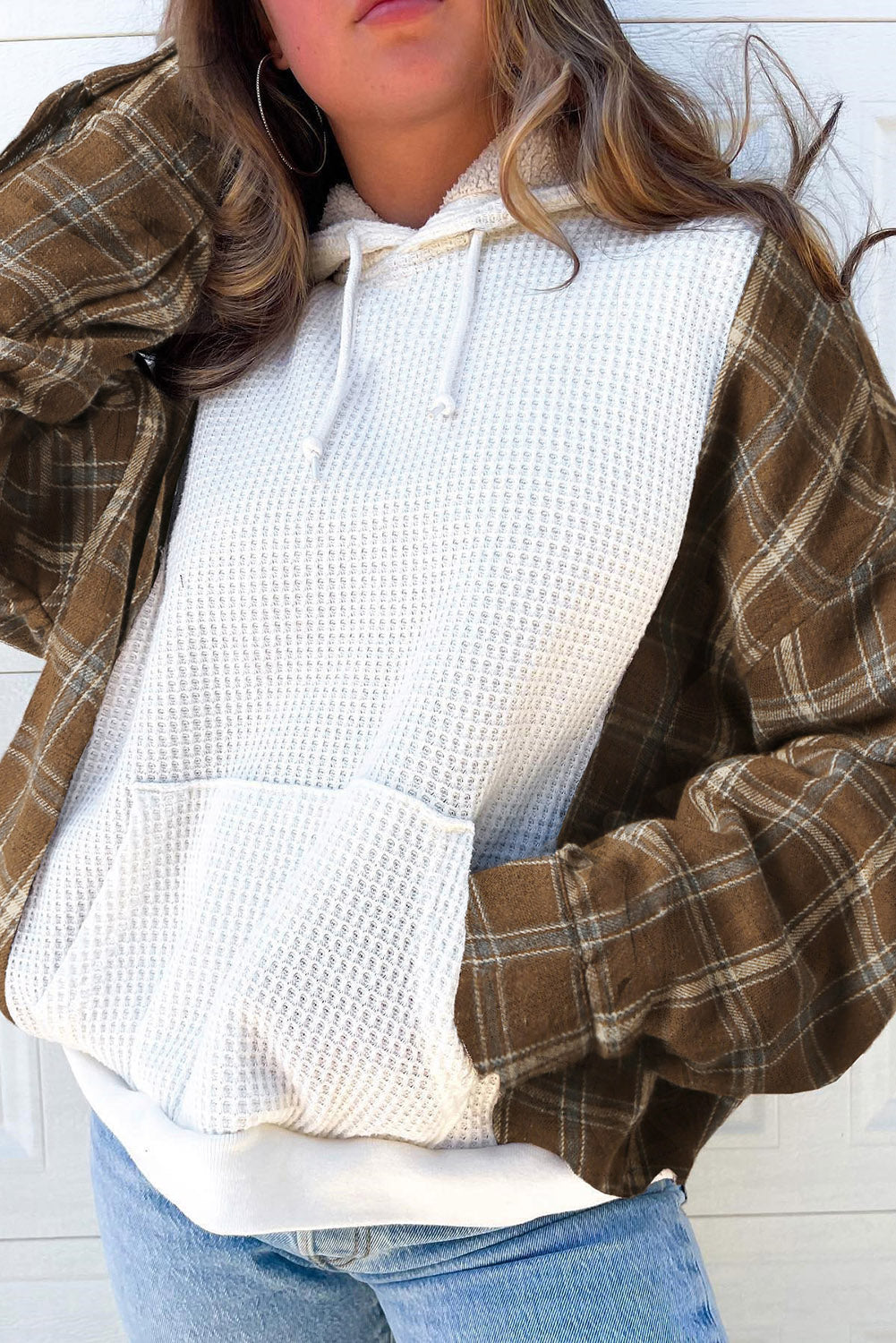 White Waffle Patch Plaid Sleeve Kangaroo Pocket Hoodie