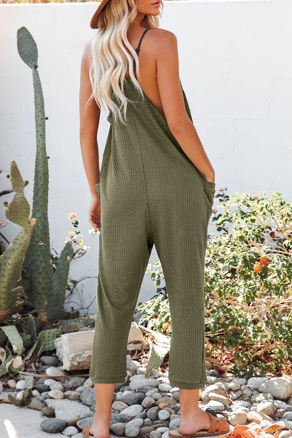 Gray Casual Textured Sleeveless V-Neck Pocketed Jumpsuit